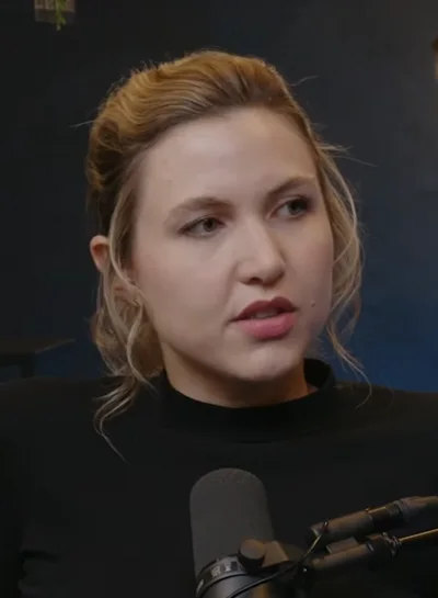 Taylor Tomlinson